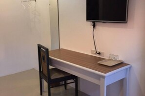 Bureau, Wi-Fi gratuit, draps fournis