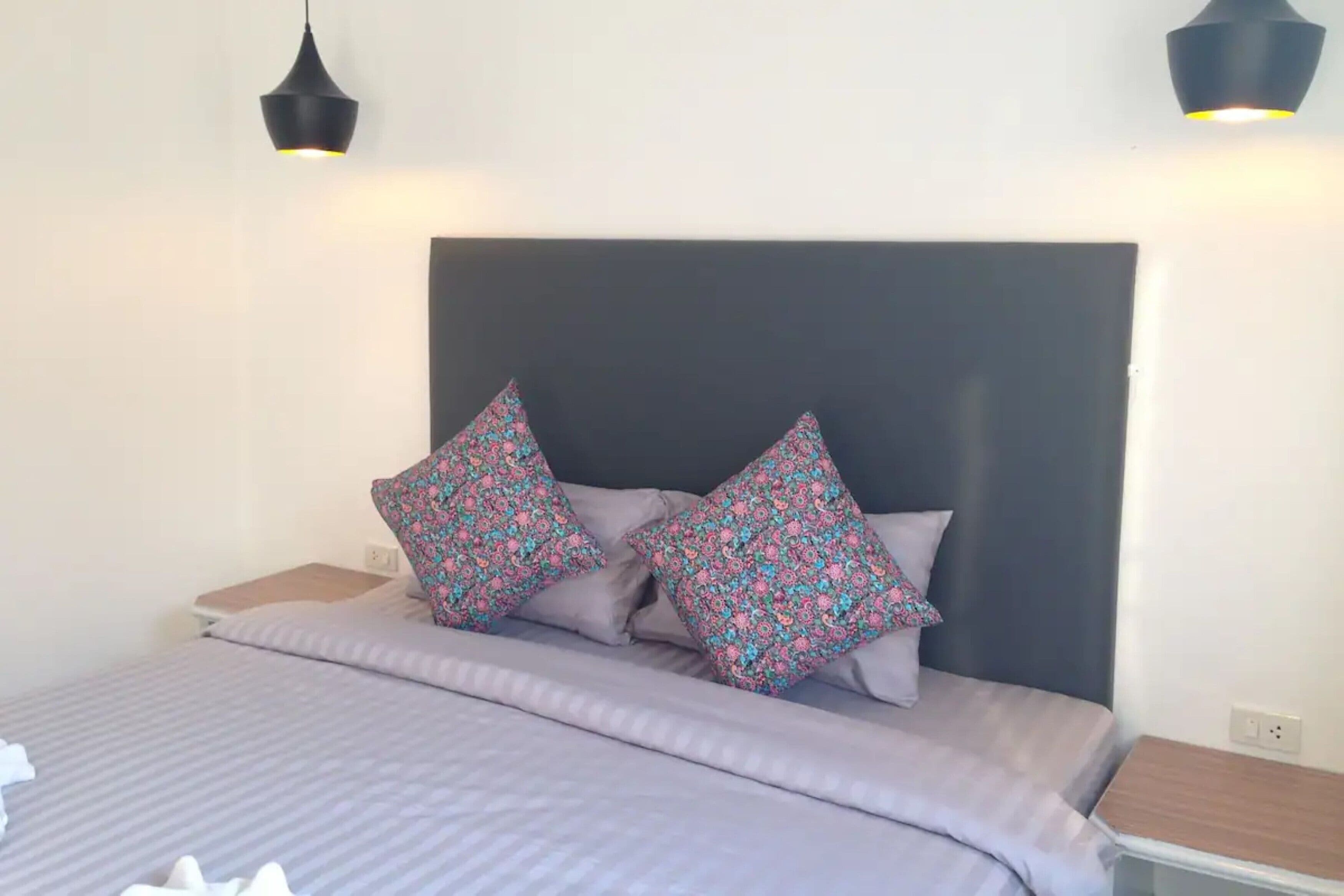 double room, private bathroom | 1 bedroom, desk, free wifi, bed sheets