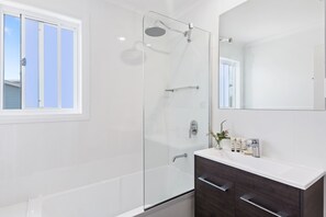 Villa Luxe, vue lac | Salle de bain
