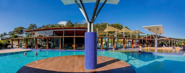 Outdoor pool, pool loungers