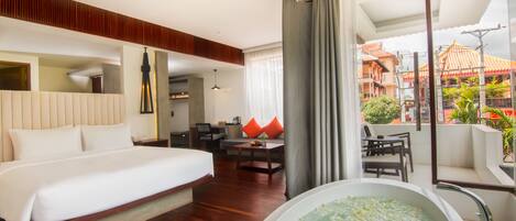 1 habitación, ropa de cama de alta calidad y minibar