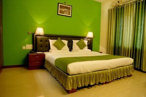 Chambre Standard Double ou avec lits jumeaux, 1 lit double, salle de bains privée