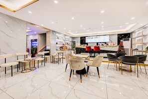 Lobby - Palette The Travellers Hotel Bangkok (Bangkok)