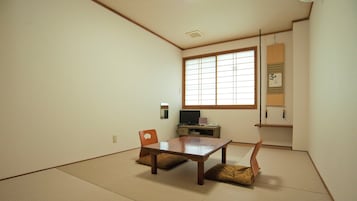 Japanese Style Room, Non Smoking, Shared Bathroom | In-room safe, free WiFi, bed sheets