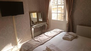 Double Room, Patio (INNACTIVE)