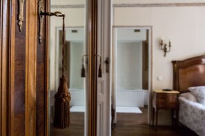 Literie de qualité supérieure, décoration personnalisée