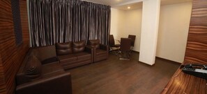 Living area - Hotel M Grand (Chennai)