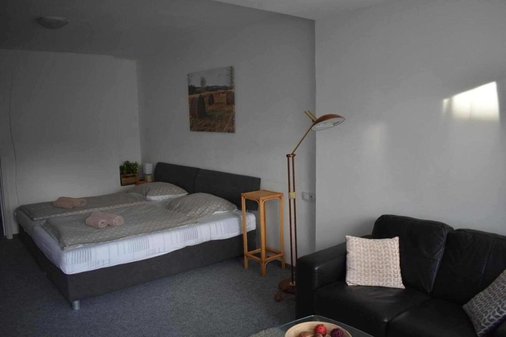 Cribs/infant beds, free WiFi