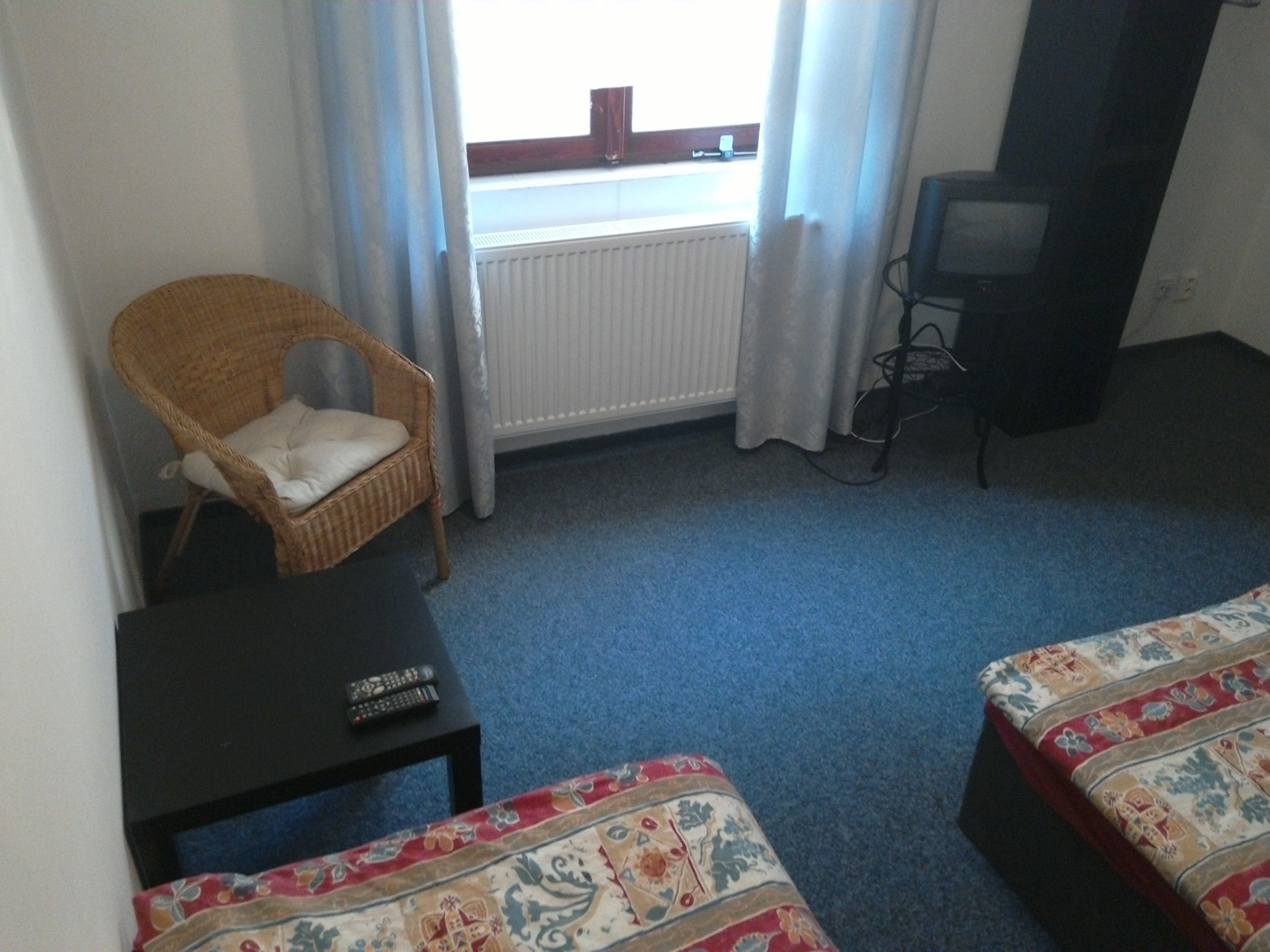 cots/infant beds, free wifi