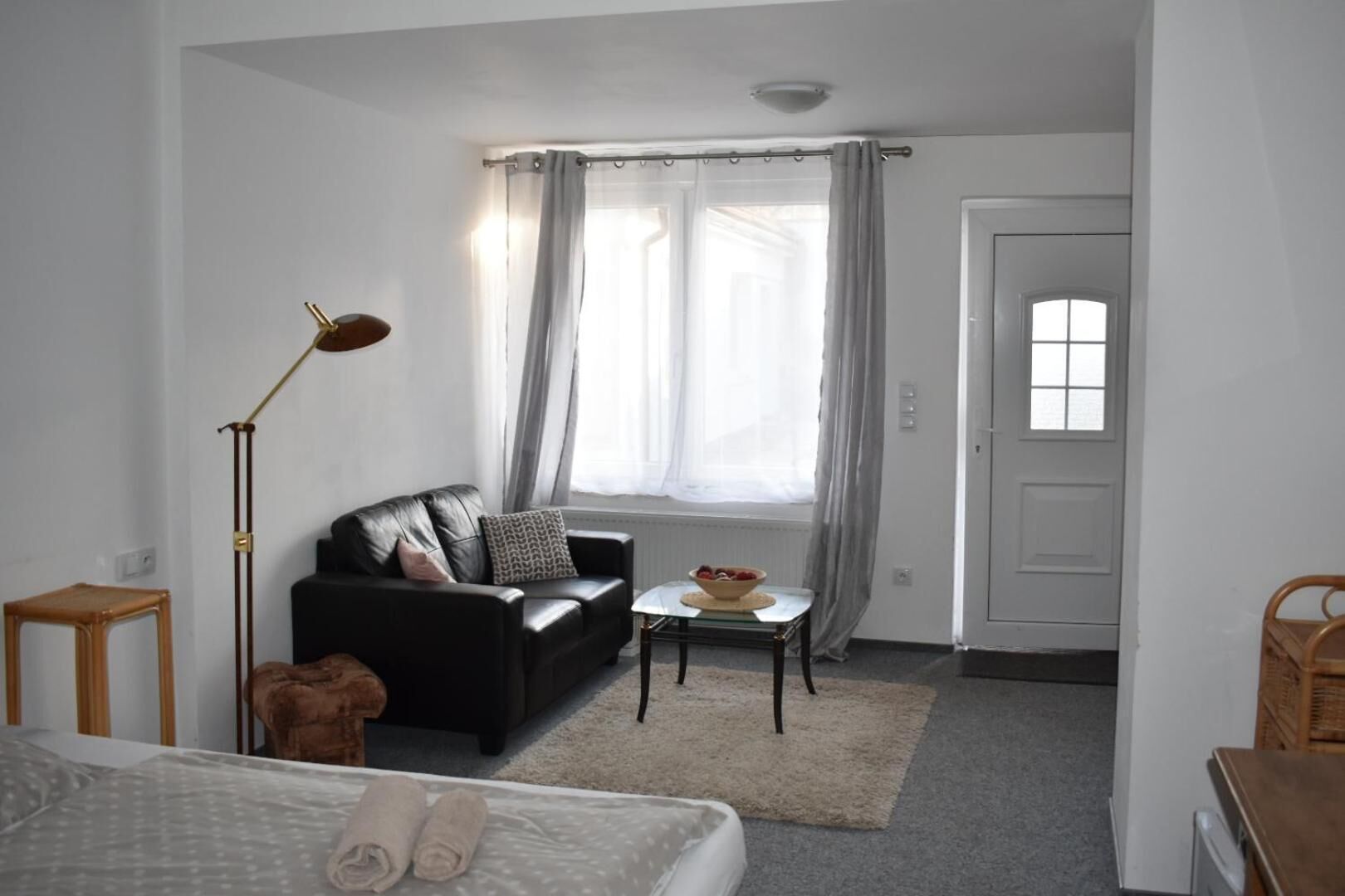 cots/infant beds, free wifi