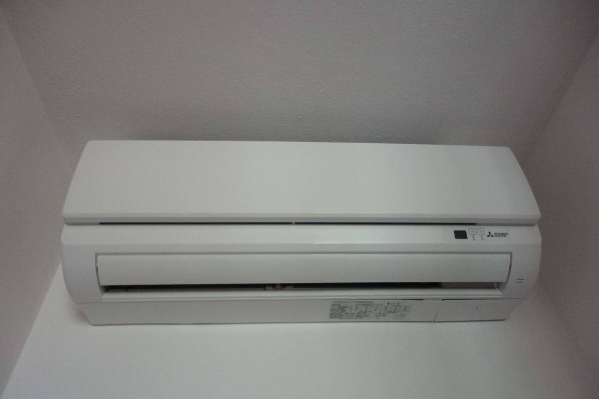 Economy-Doppel- oder -Zweibettzimmer | Zimmersafe, Schreibtisch, schallisolierte Zimmer, Babybetten