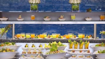 Daily buffet breakfast (AED 110 per person)