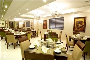 Petit déjeuner buffet compris tous les jours