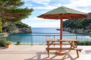 Rideaux occultants, fer et planche à repasser, Wi-Fi gratuit