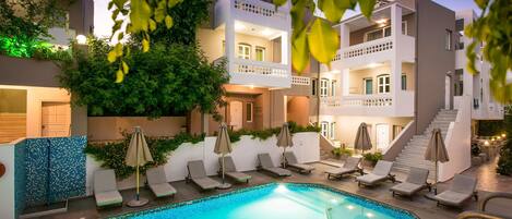 2 outdoor pools, pool umbrellas, sun loungers