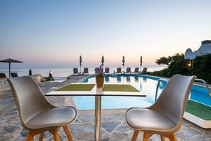 Outdoor pool - Locanda (Zakynthos)