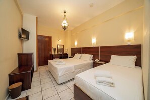 Iron/ironing board, free WiFi, bed sheets - Lorenzo Hotel (Kefalonia)