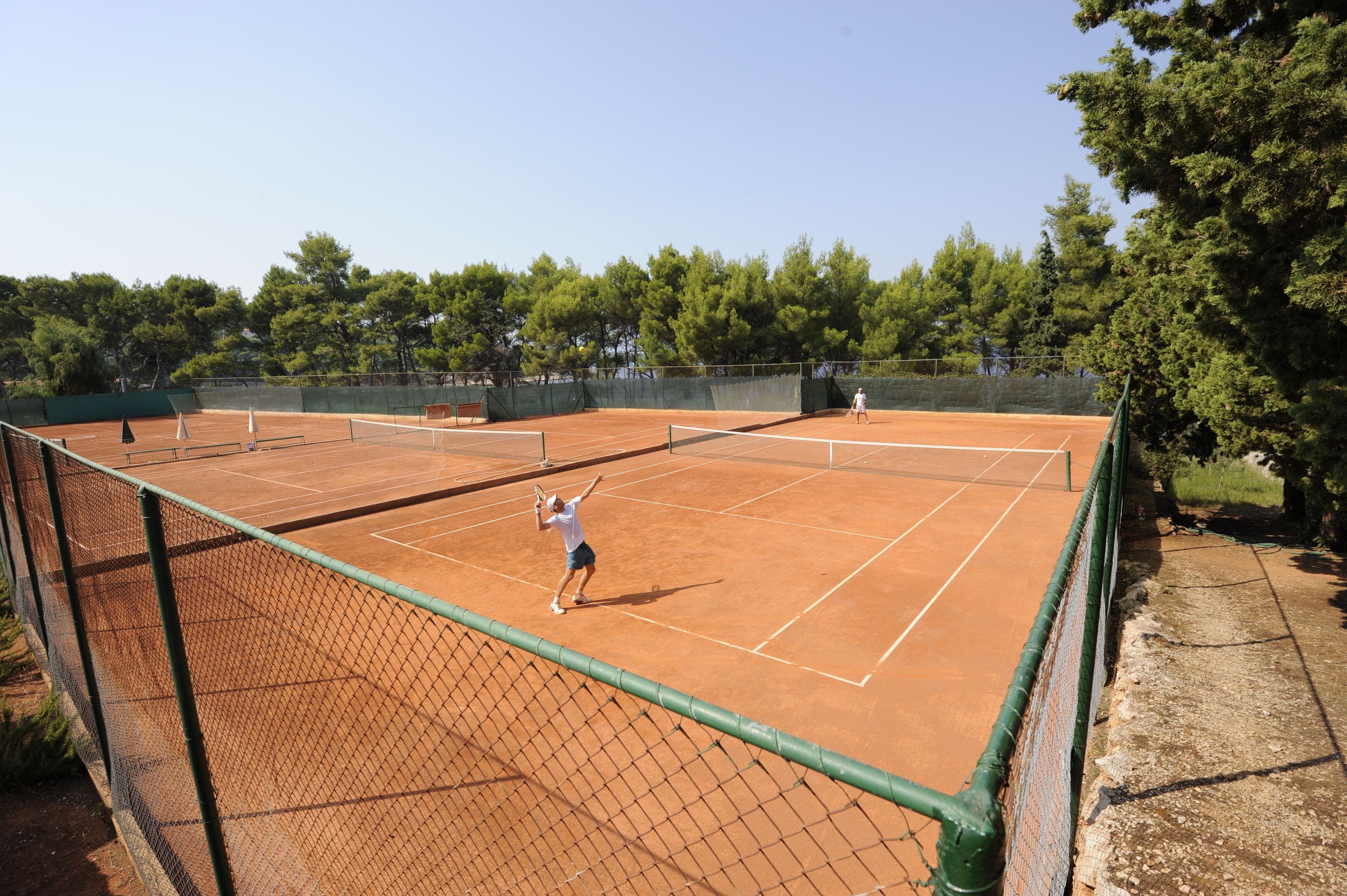 Lapangan tenis