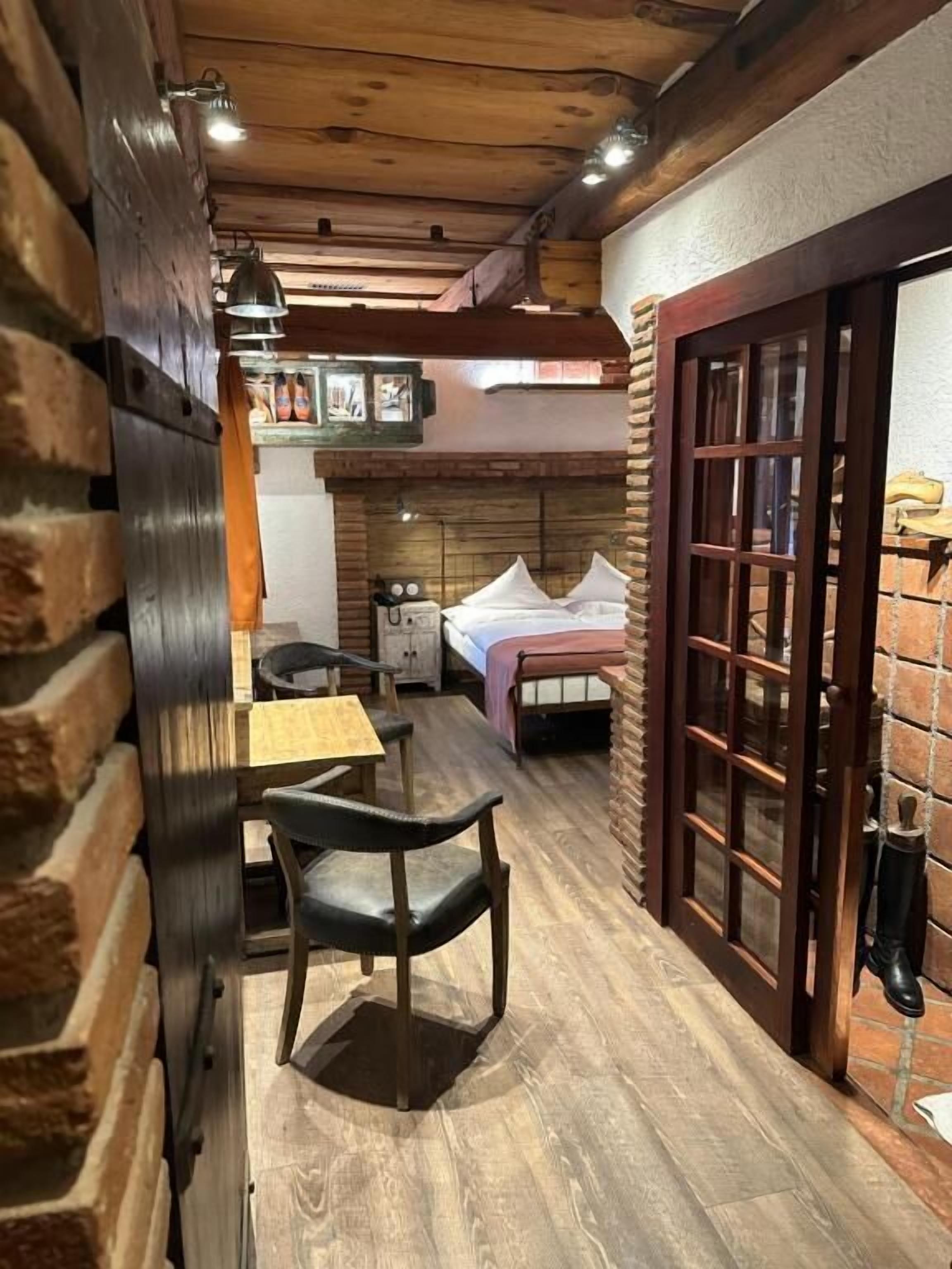 Classic Double Room, Courtyard View