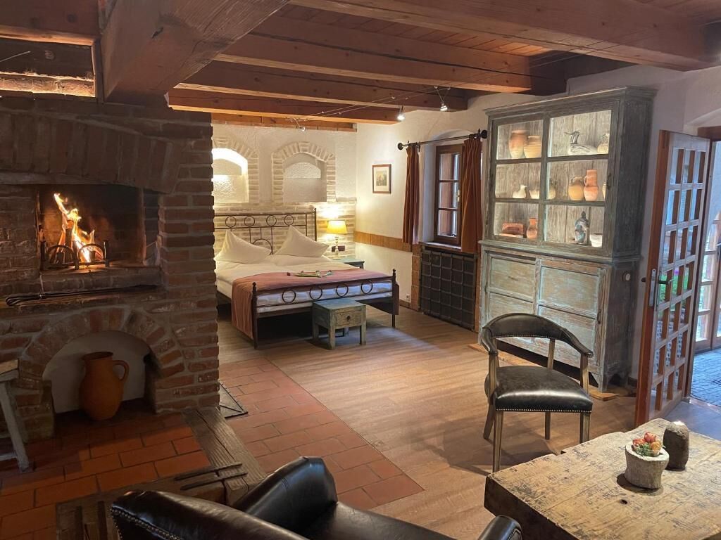 Luxury Double Room, Patio, Garden View | Interior