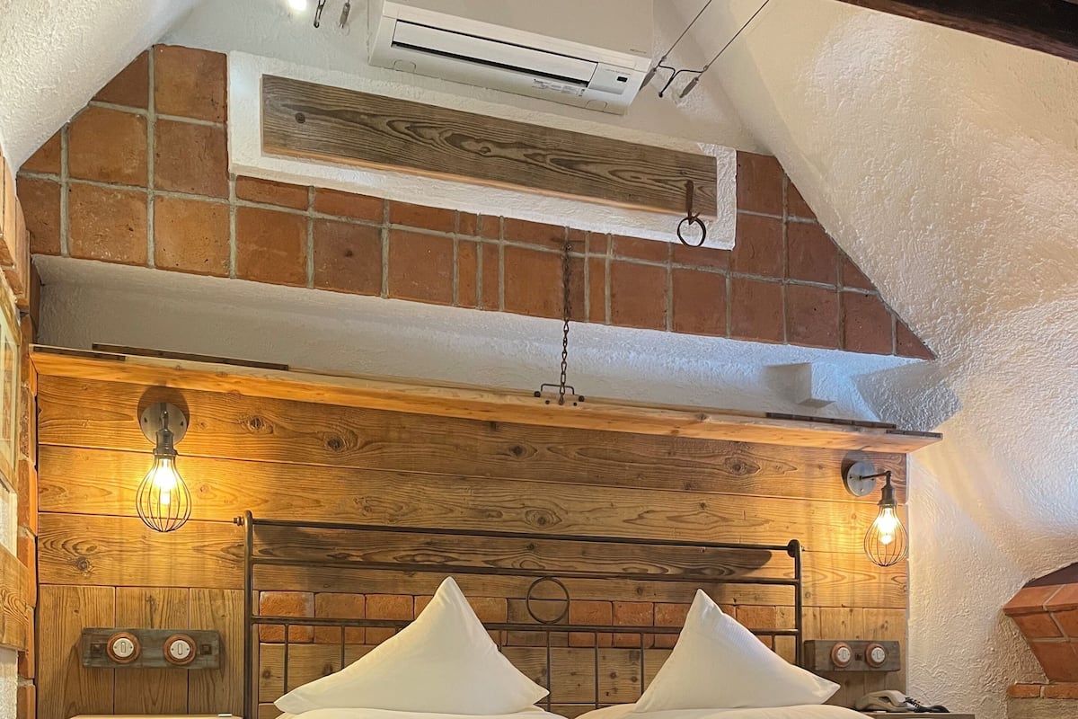 Phòng đôi phong cách cổ điển, quang cảnh sân vườn