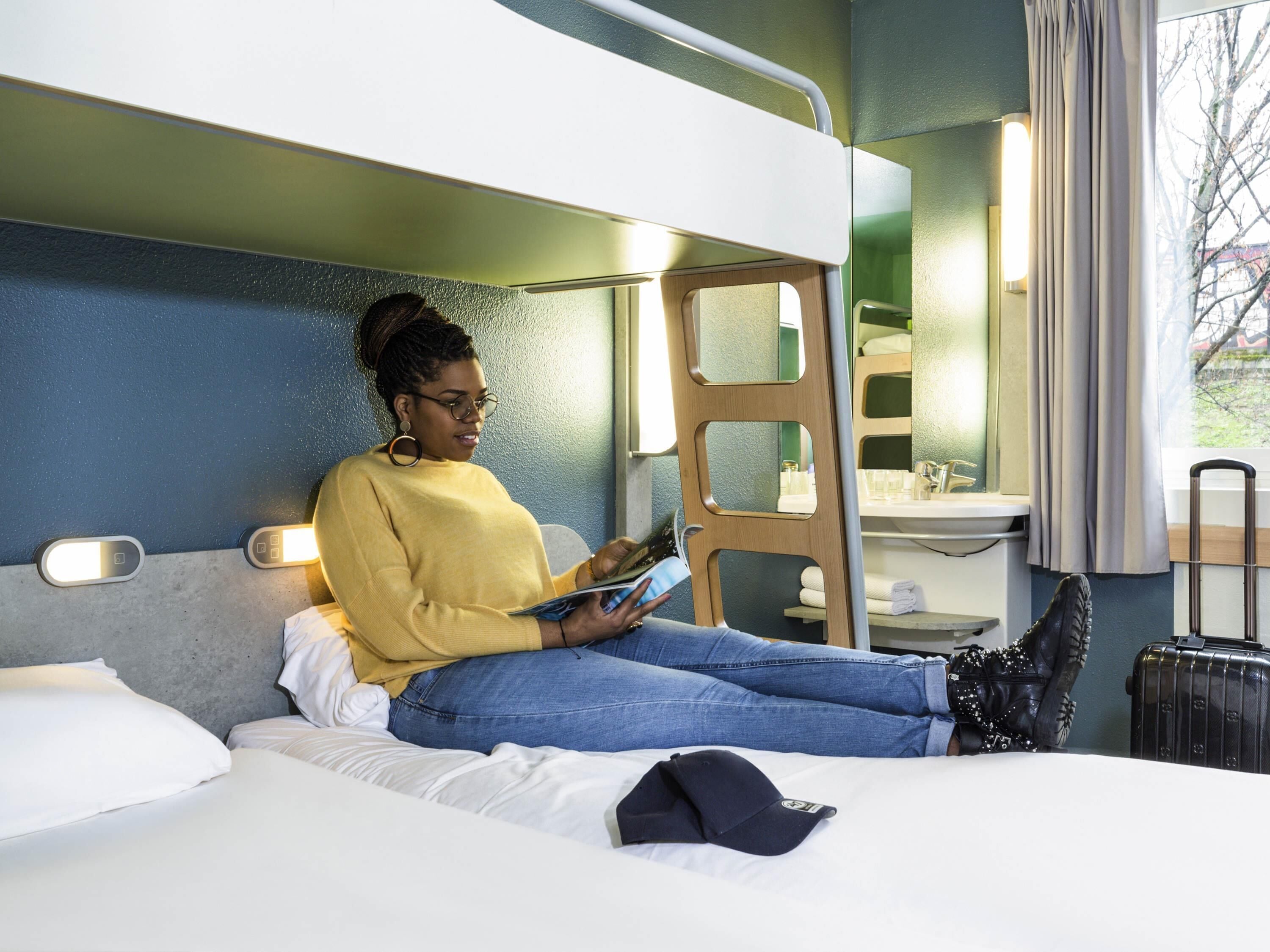 Triple Room, 3 Twin Beds | Desk, soundproofing, free WiFi, bed sheets