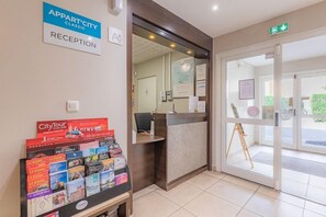 Lobby - Park & Suites Toulouse Colomiers (Toulouse)