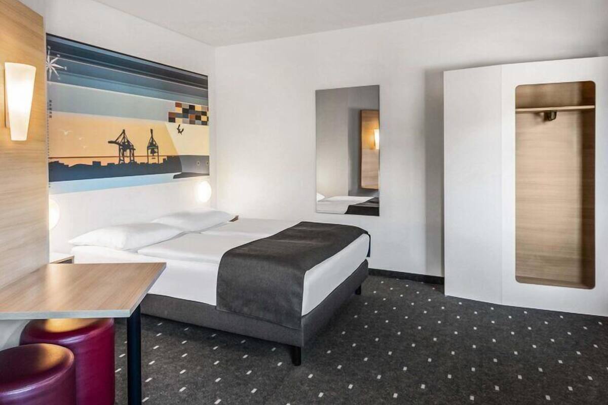 Tweepersoonskamer | Een bureau, geluiddichte muren, gratis wifi, beddengoed