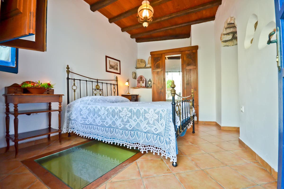 1 habitación y caja de seguridad en la habitación