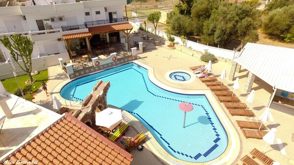 Pool - Bright Star (Rhodes)