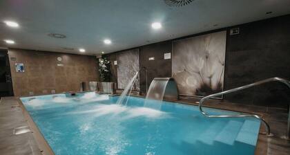 AZZ Asturias Langrehotel