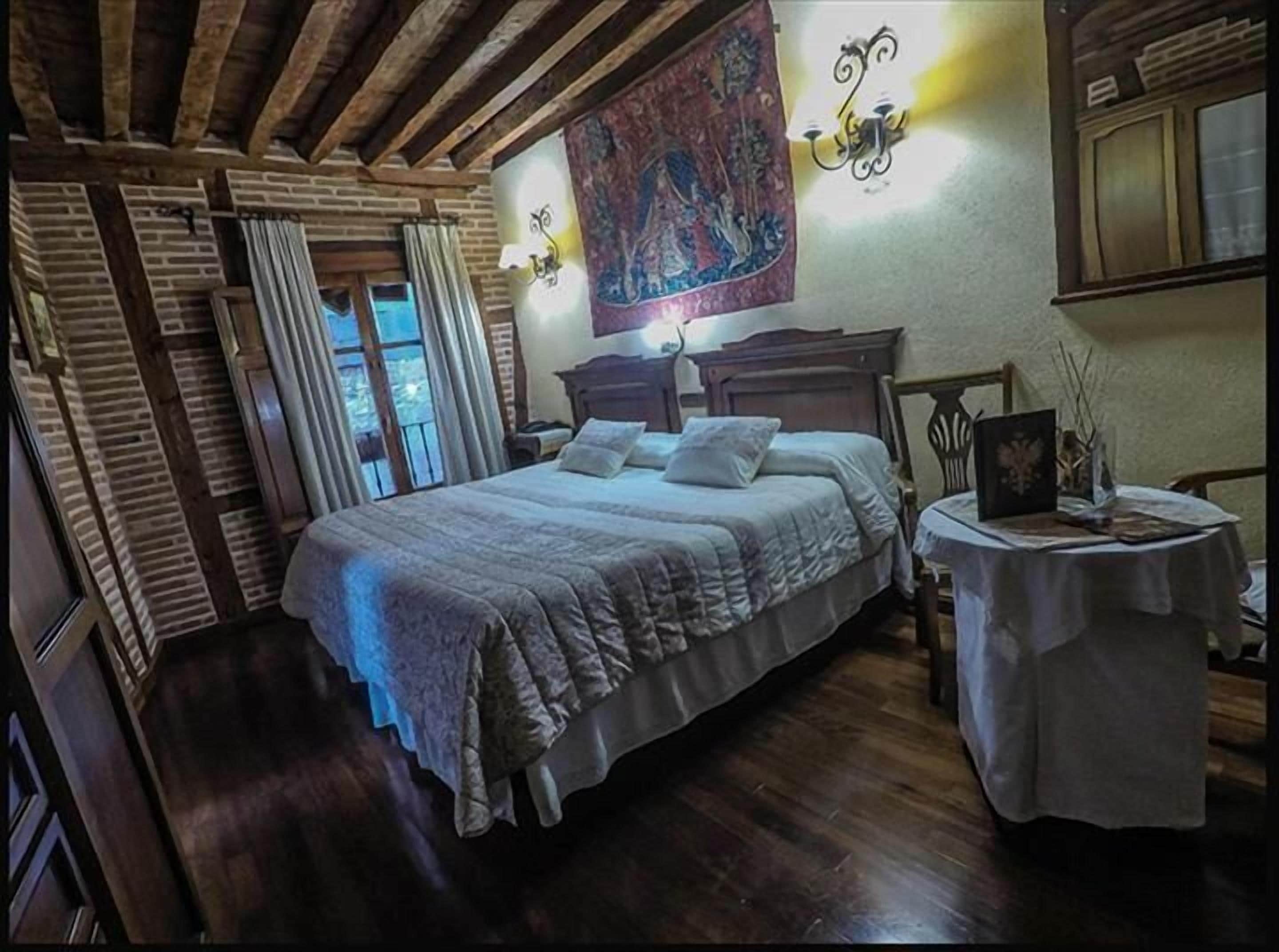 Foto - Hospederia Casa de Cisneros