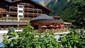 Unclassified image, 4 of 23, button - Tyrolerhof (Soelden)
