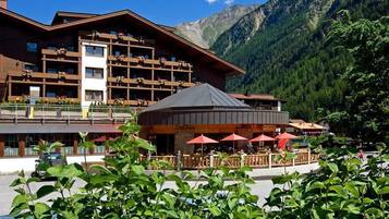 Quang cảnh nhìn từ nơi lưu trú