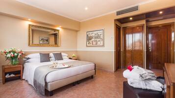 Camera Superior | Una cassaforte in camera, una scrivania, Wi-Fi gratuito, lenzuola