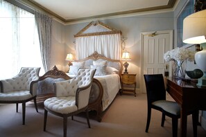 Free WiFi, bed sheets - Lypiatt House Hotel (Cheltenham)