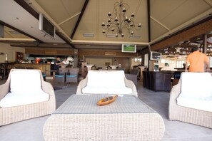 Bar (in der Unterkunft)