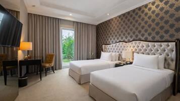 Deluxe Twin Room, Balcony | Premium bedding, in-room safe, desk, rollaway beds