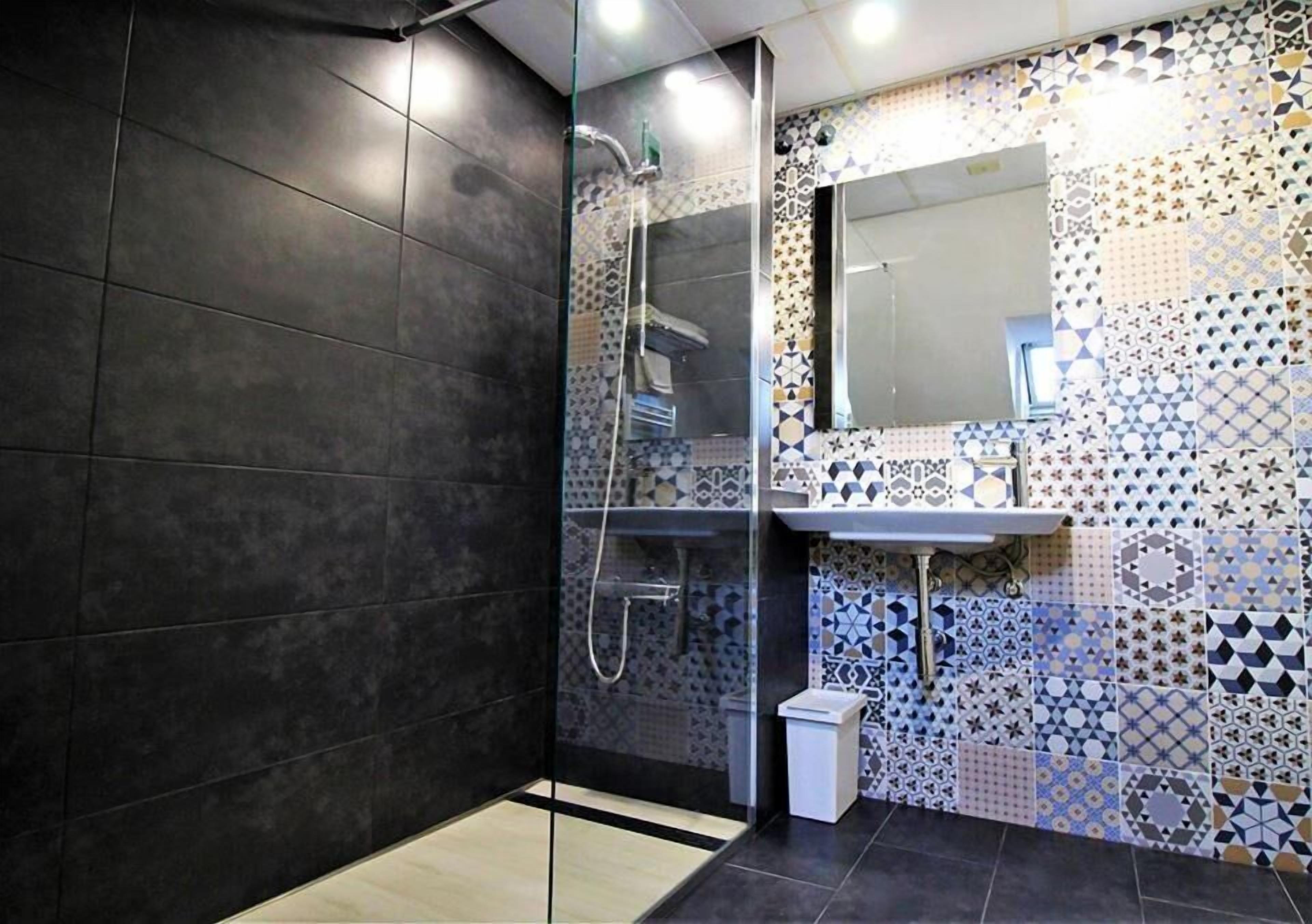 free toiletries, hair dryer, towels