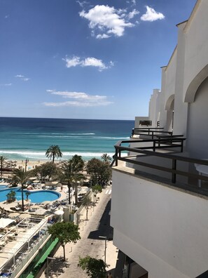 In-room safe, desk, blackout drapes, free cribs/infant beds - R2 Cala Millor (Son Servera)