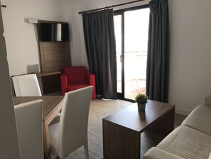 Apartment, 1 Bedroom | Living room | TV - R2 Cala Millor (Son Servera)