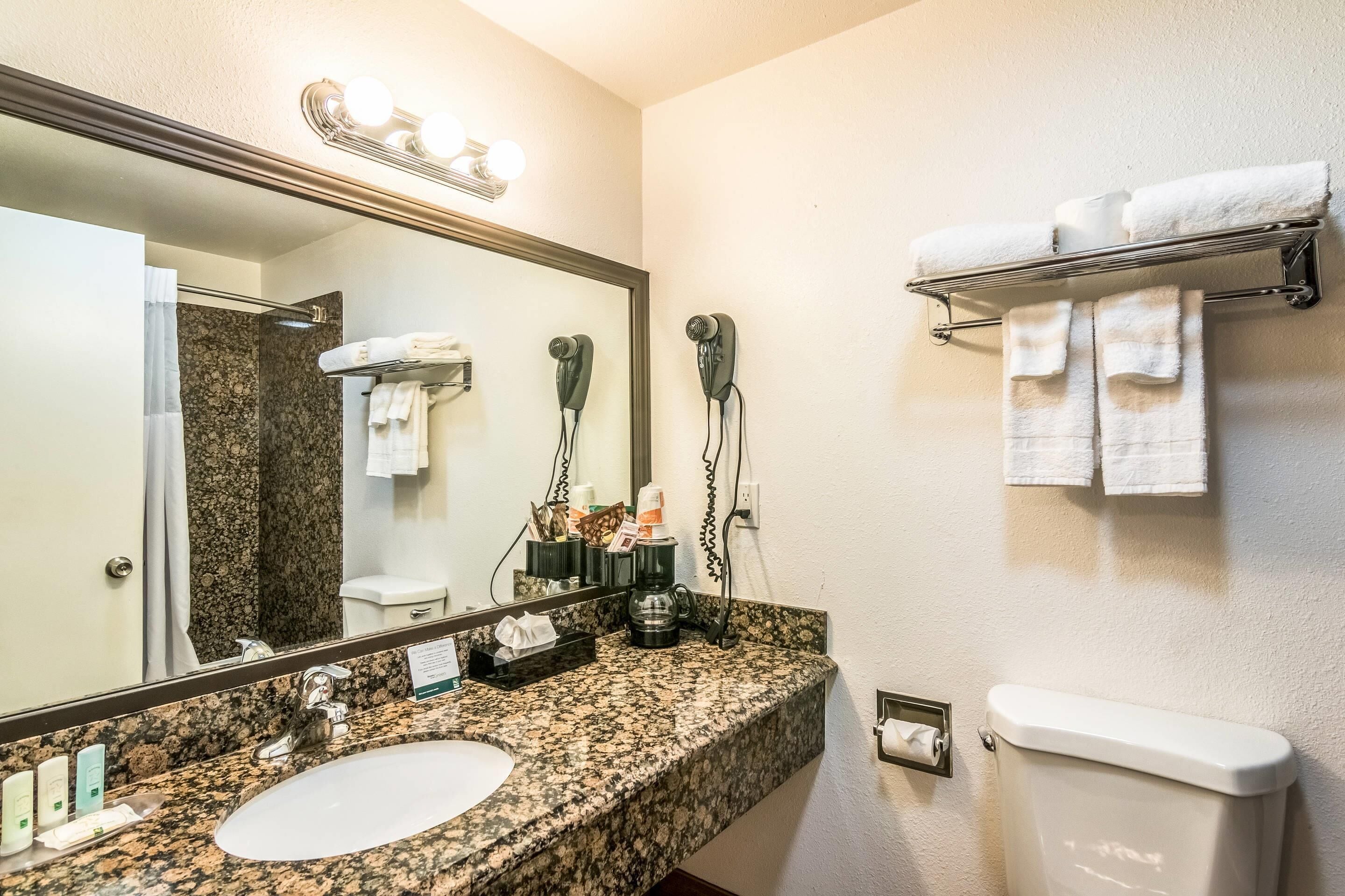 Photo - Quality Inn & Suites near Downtown Bakersfield