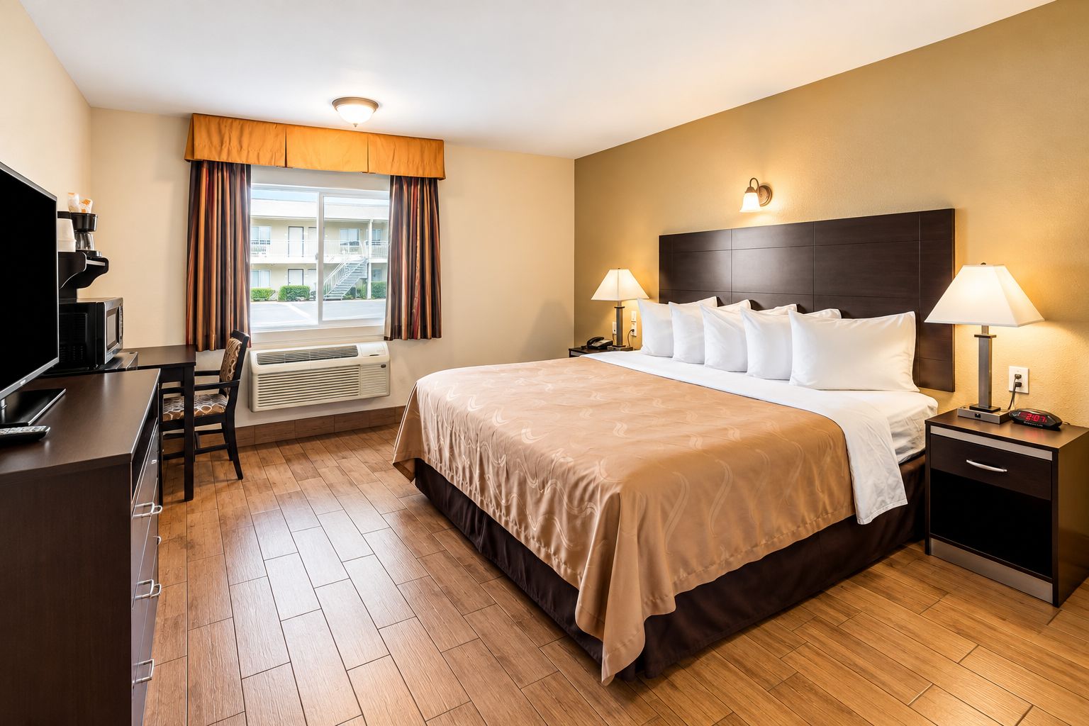 Foto - Quality Inn & Suites near Downtown Bakersfield