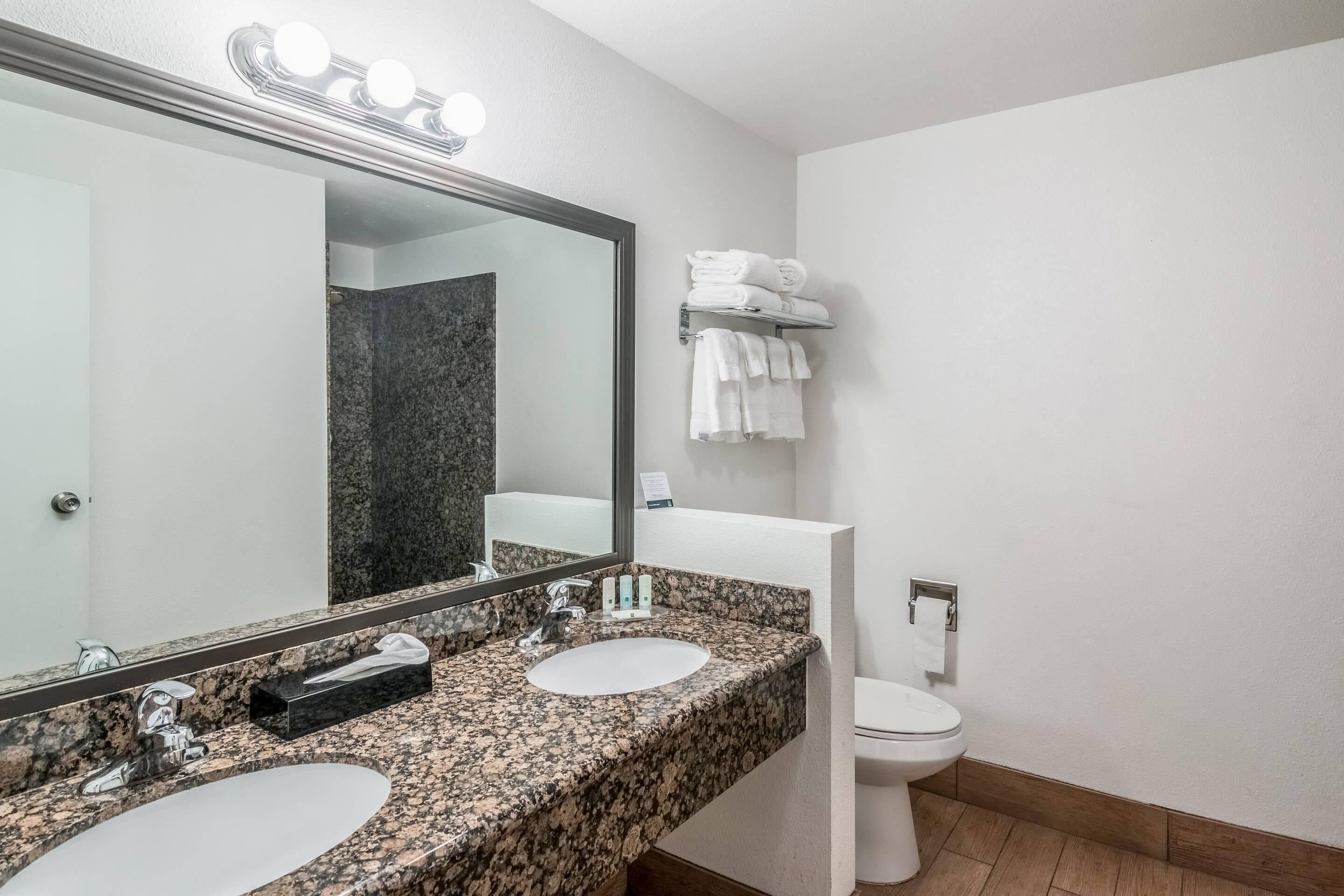 Photo - Quality Inn & Suites near Downtown Bakersfield