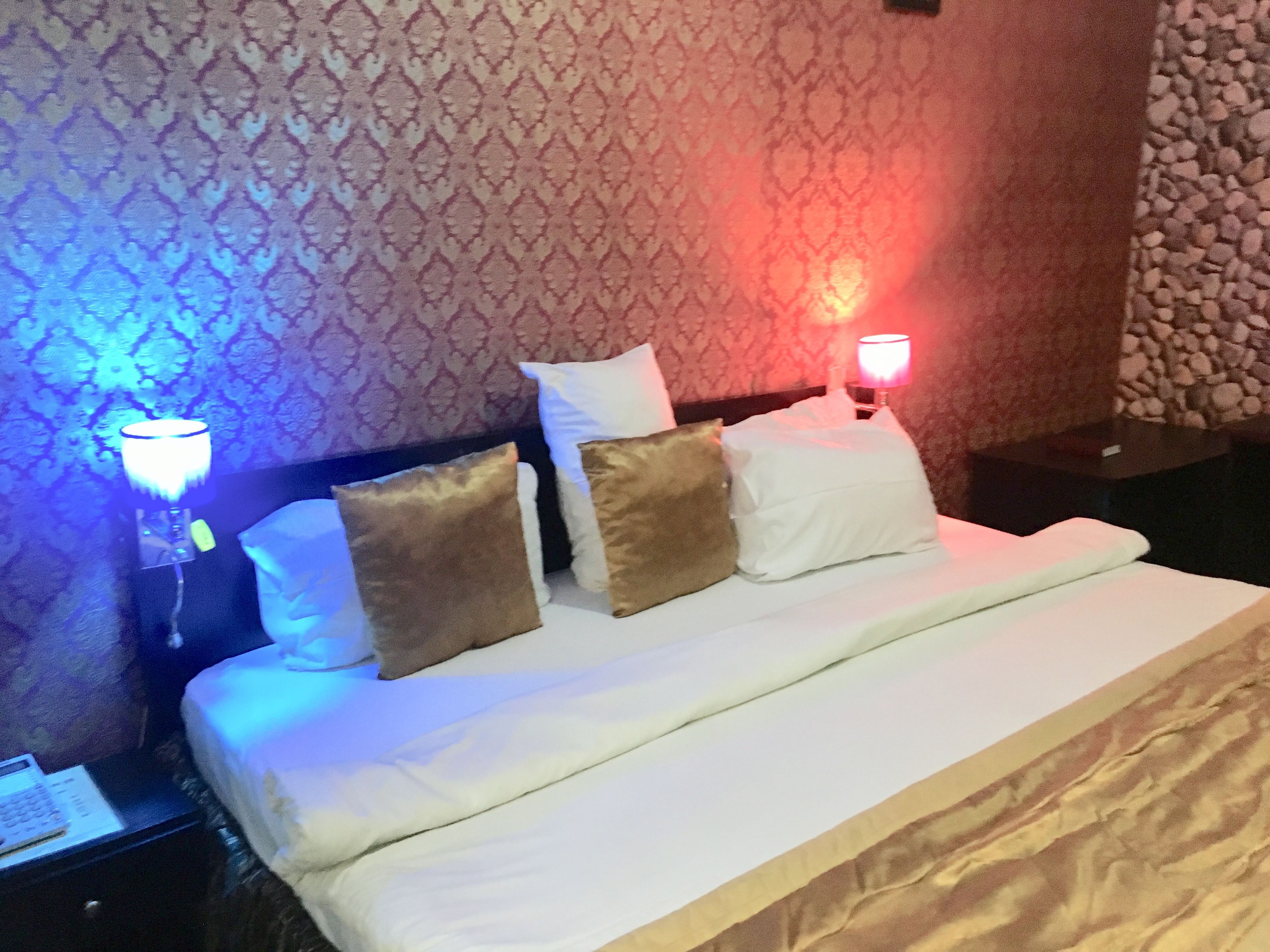 Kamar Eksekutif | Seprai katun Mesir, seprai premium, busa memori, dan brankas
