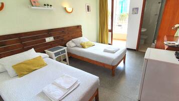 Twin Room | In-room safe, individually decorated, laptop workspace