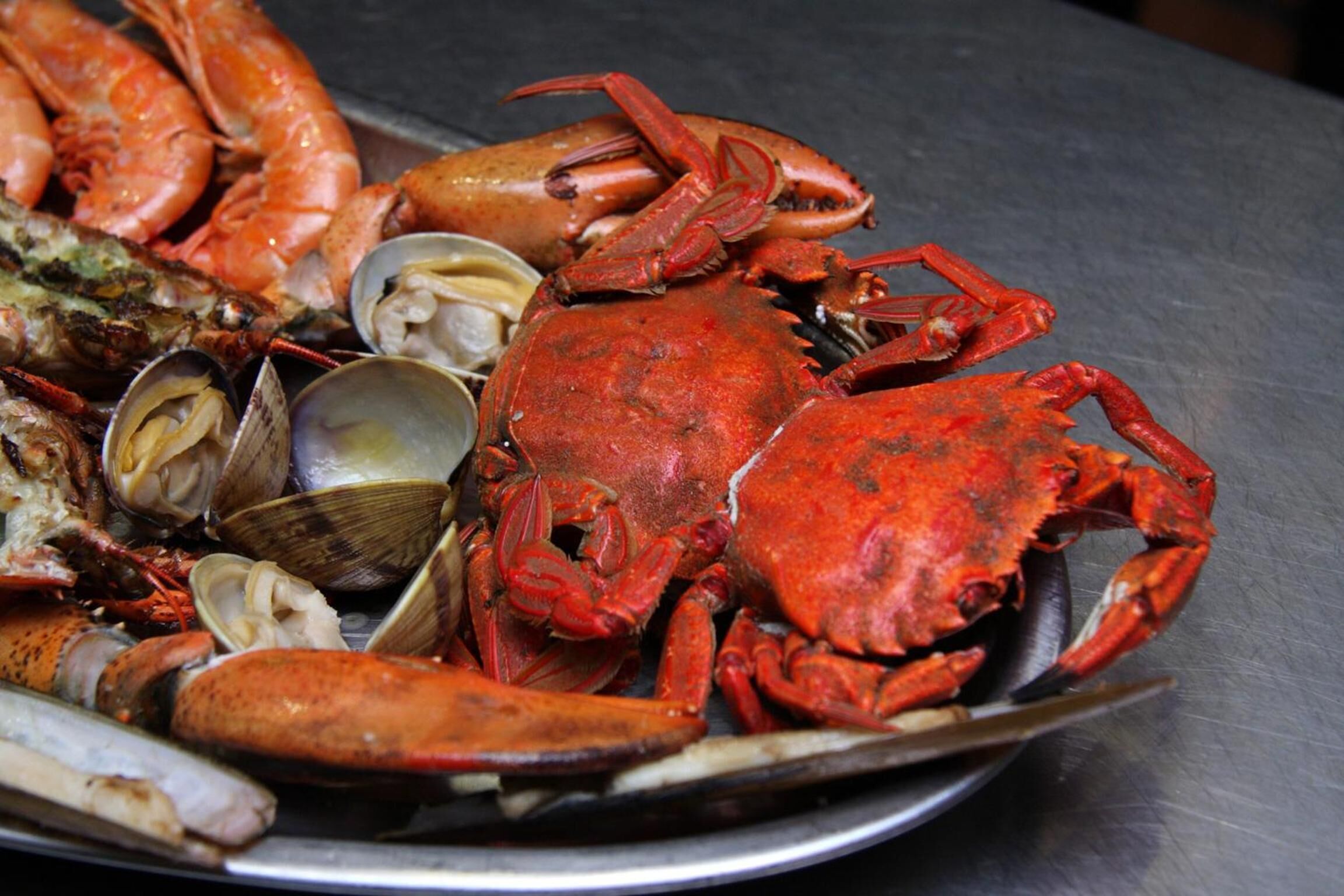 breakfast, lunch, dinner served; regional cuisine