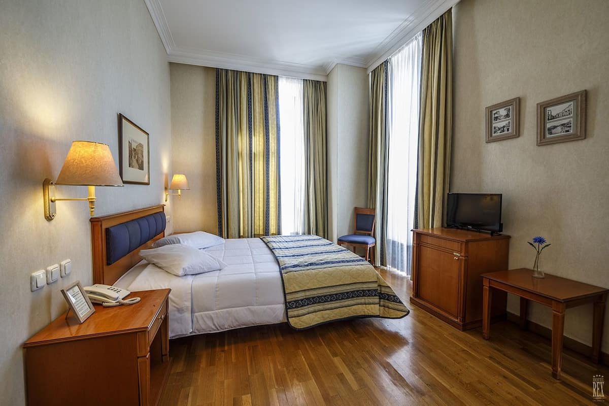 Classic Double or Twin Room | Minibar, in-room safe, soundproofing, cribs (free)
