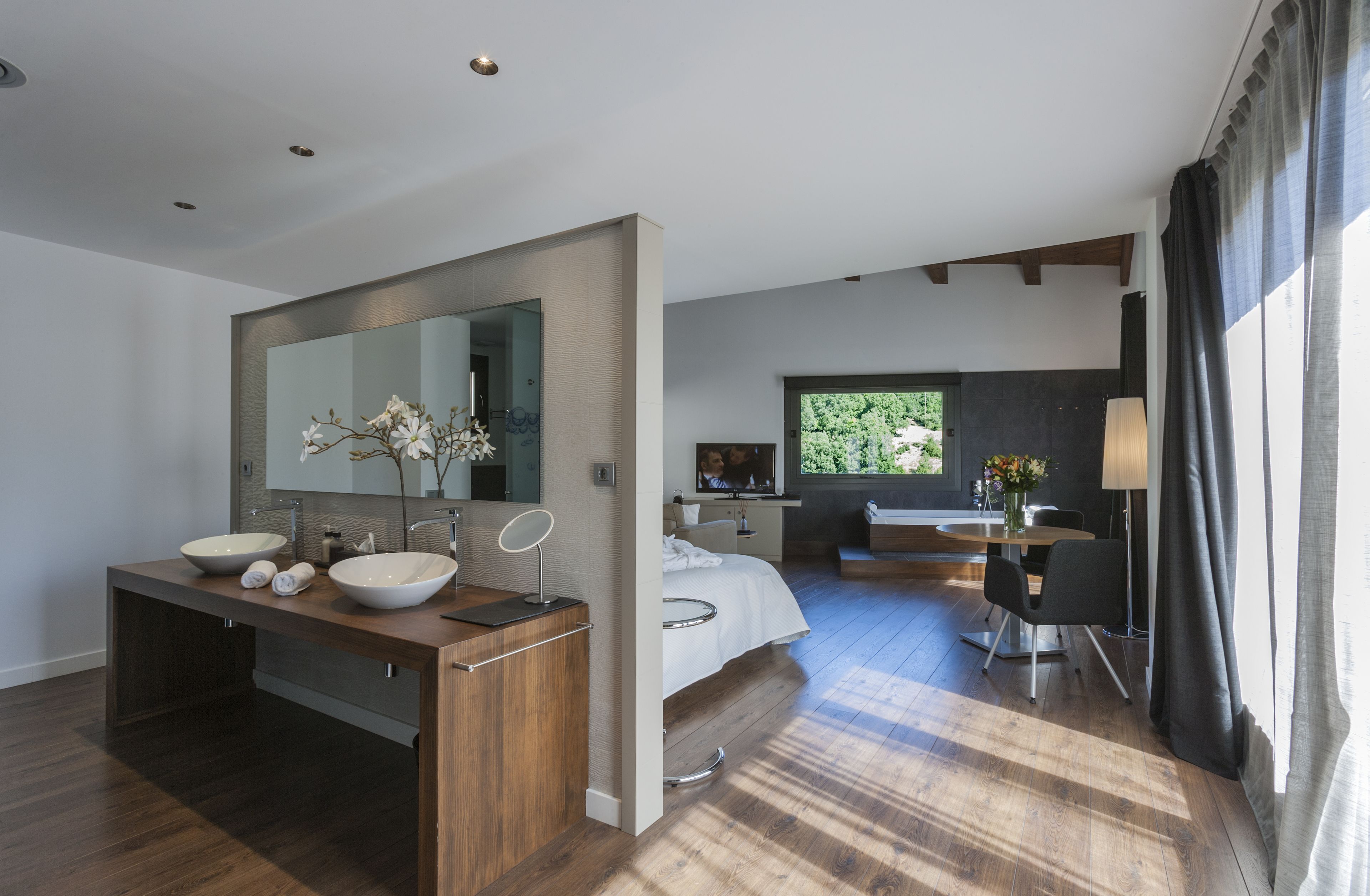 suite | desk, blackout curtains, soundproofing, rollaway beds