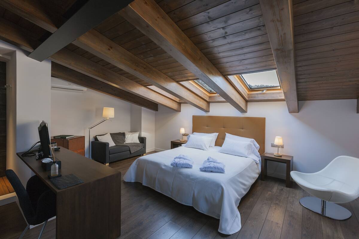 junior suite (with spa access) | desk, blackout curtains, soundproofing, rollaway beds